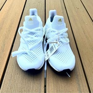 New men’s adidas ultra boost size 8.5, white